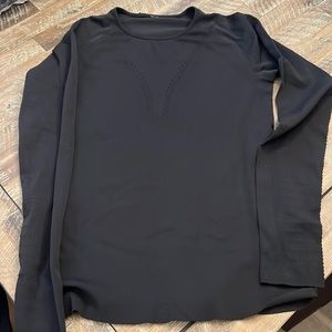 Lululemon long sleeve run top